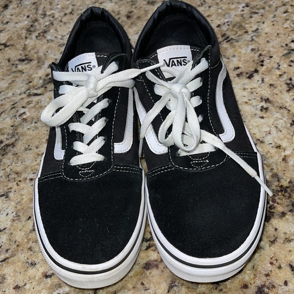 Vans - Picture 8 of 10